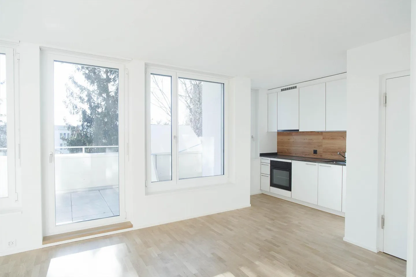 Appartamento 2.0 locali in una posizione ben collegata a Dietlikon - Foto 1 di 9