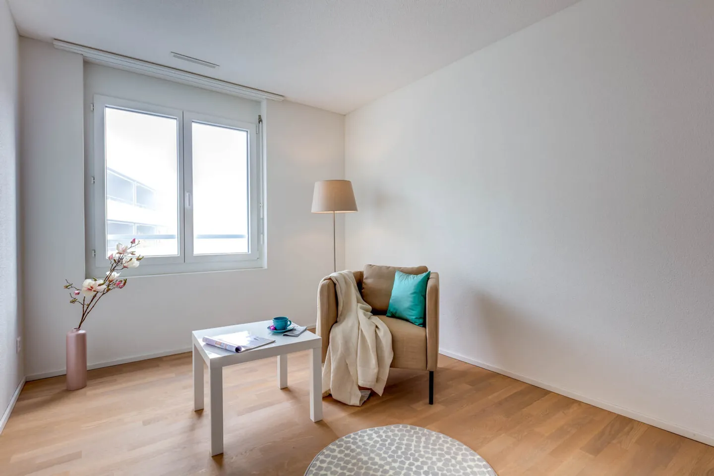 Spacious living! - Photo 8 of 13