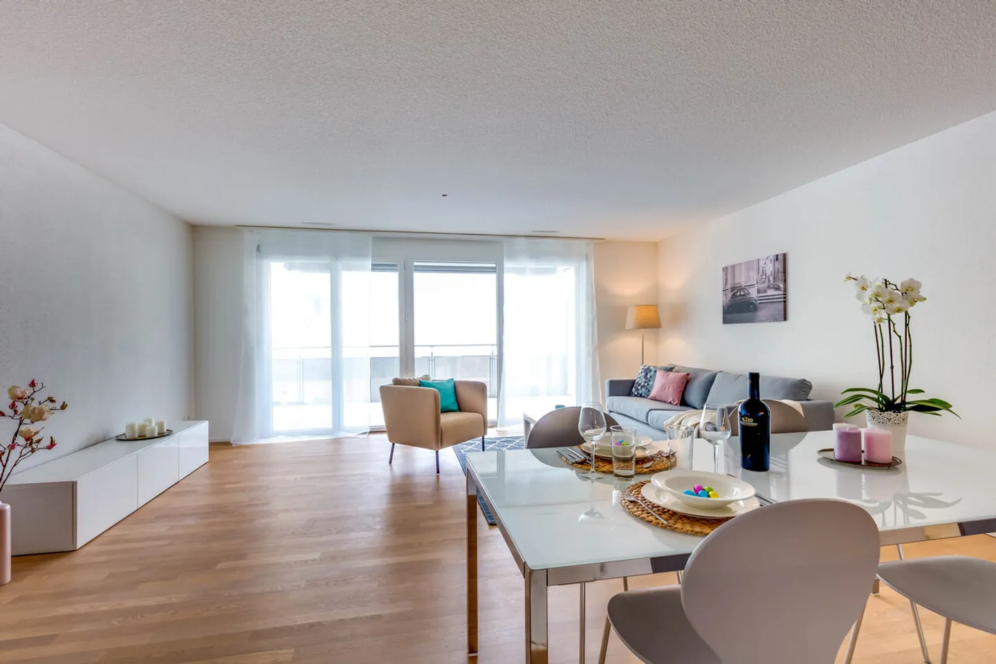Spacious living! - Photo 3 of 13