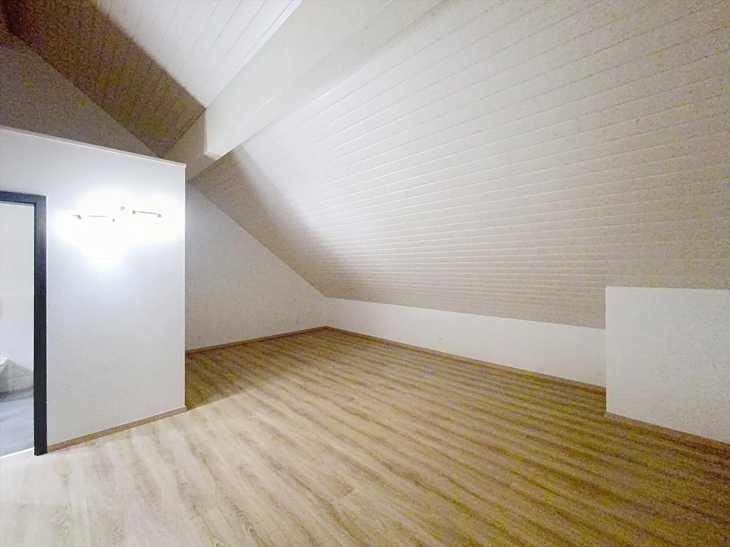 NOT TO BE MISSED - MAGNIFICENT TRIPLEX 5.5 ROOMS - Photo 3 of 7