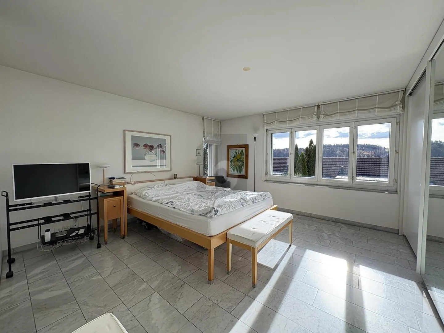 FAMILIAL AVEC BEAUCOUP D'ESPACE ET ENVIRONNEMENT! - Photo 5 sur 6