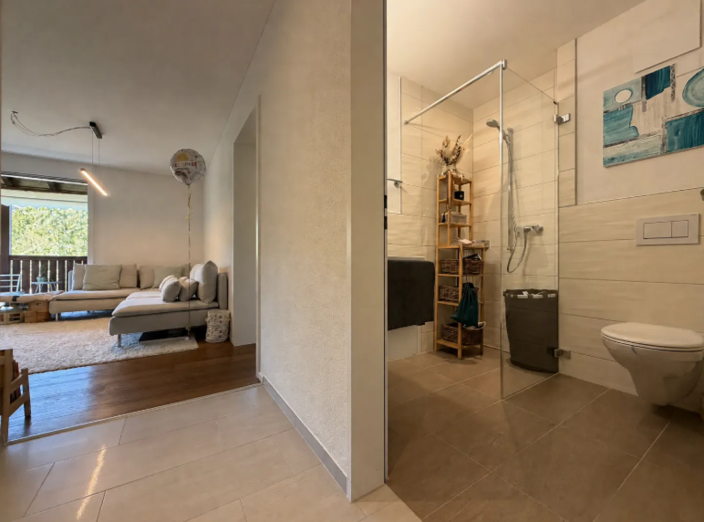 Moderno appartamento di 4.5 locali con balcone e vista sul verde - Foto 6 di 19