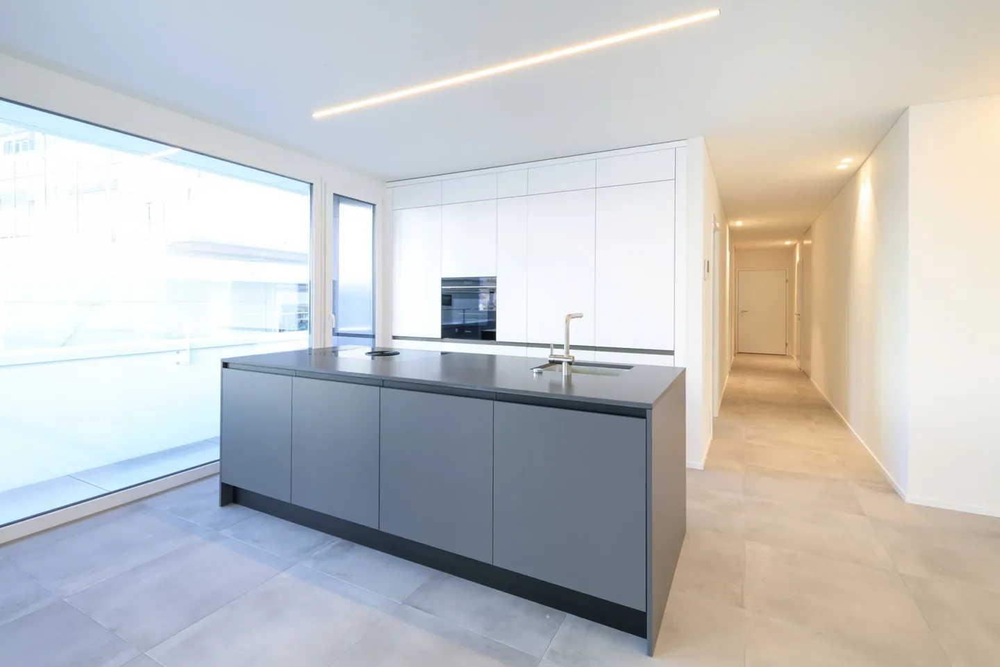 SOLDUNO - Nuovo, moderno appartamento di 3.5 stanze con terrazza - Foto 1 di 13