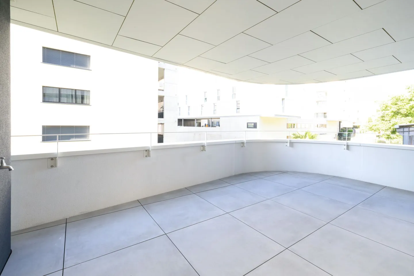 SOLDUNO - Nuovo, moderno appartamento di 3.5 stanze con terrazza - Foto 5 di 13