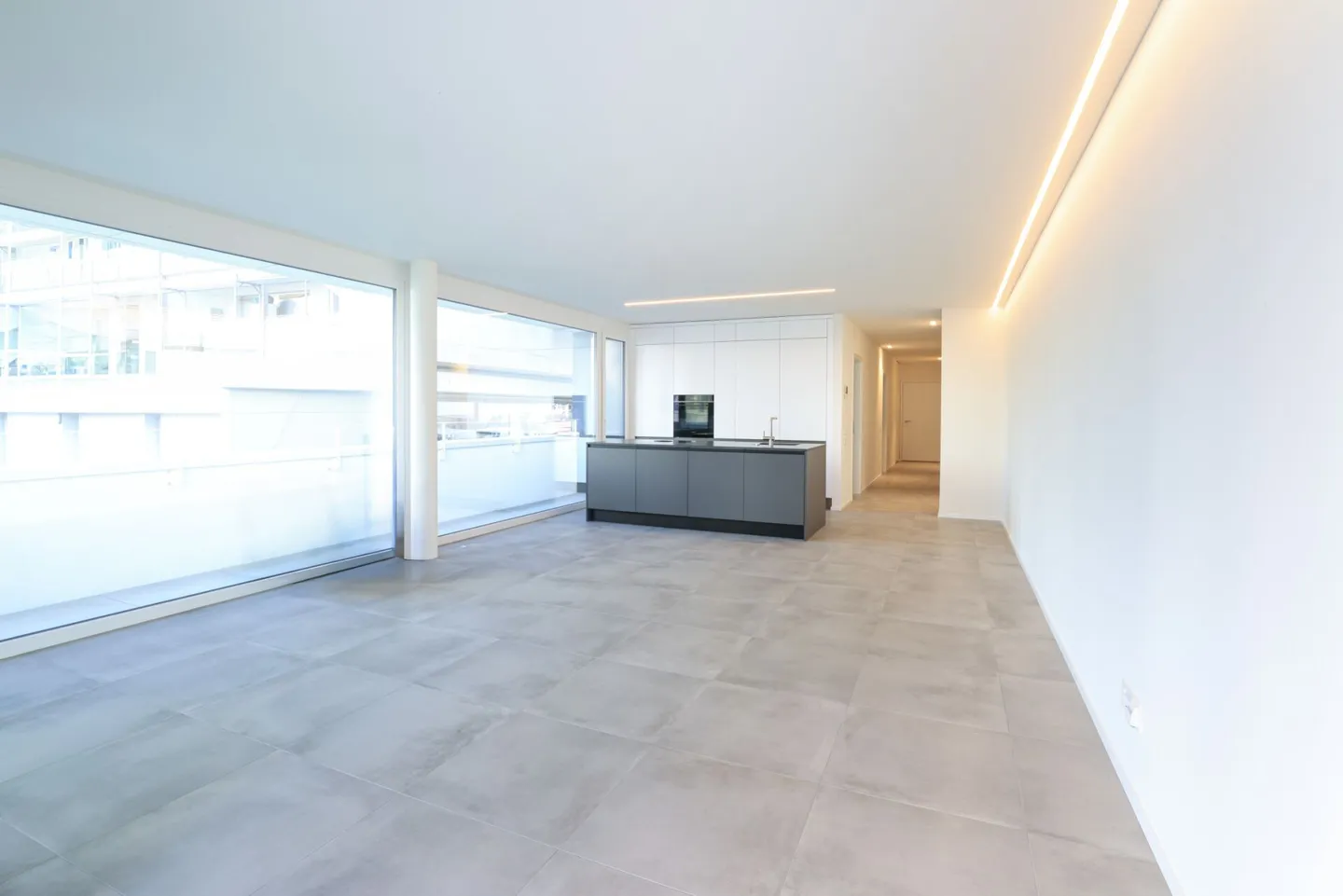 SOLDUNO - Nuovo, moderno appartamento di 3.5 stanze con terrazza - Foto 3 di 13