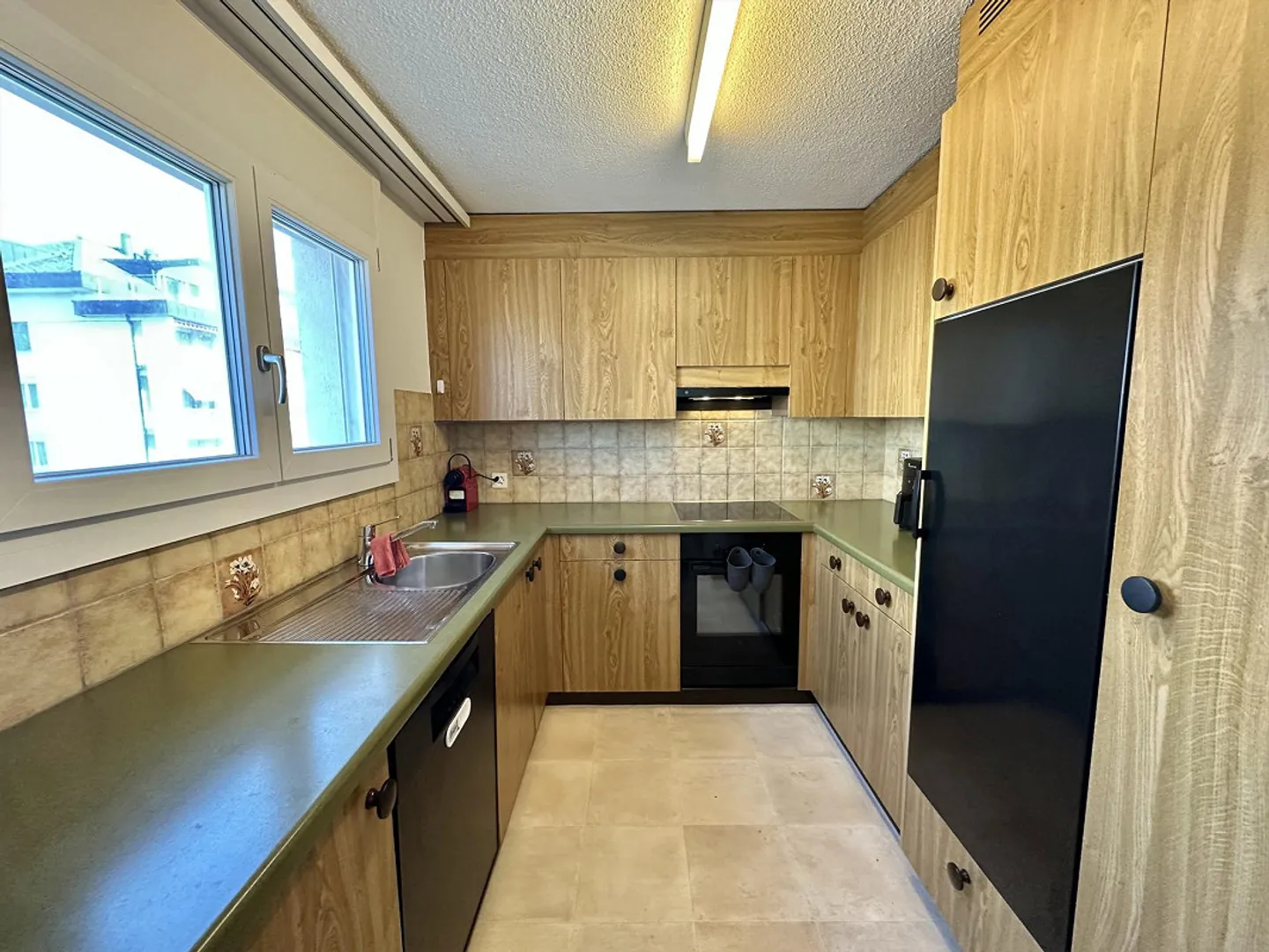 Helle 4.5-Zimmer-Wohnung mit Aussicht - Foto 7 von 11