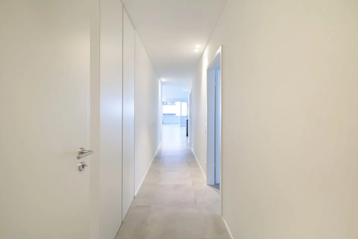 SOLDUNO - Nuovo, moderno appartamento di 3.5 stanze con terrazza - Foto 7 di 13