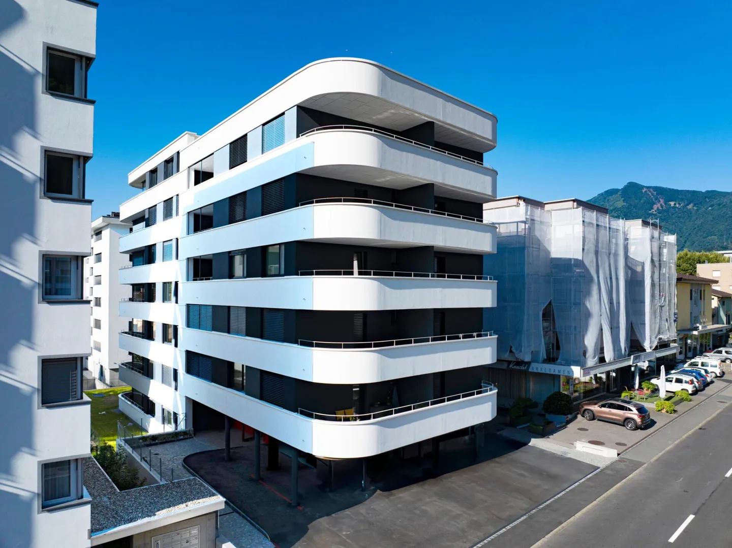 SOLDUNO - Nuovo, moderno appartamento di 3.5 stanze con terrazza - Foto 12 di 13