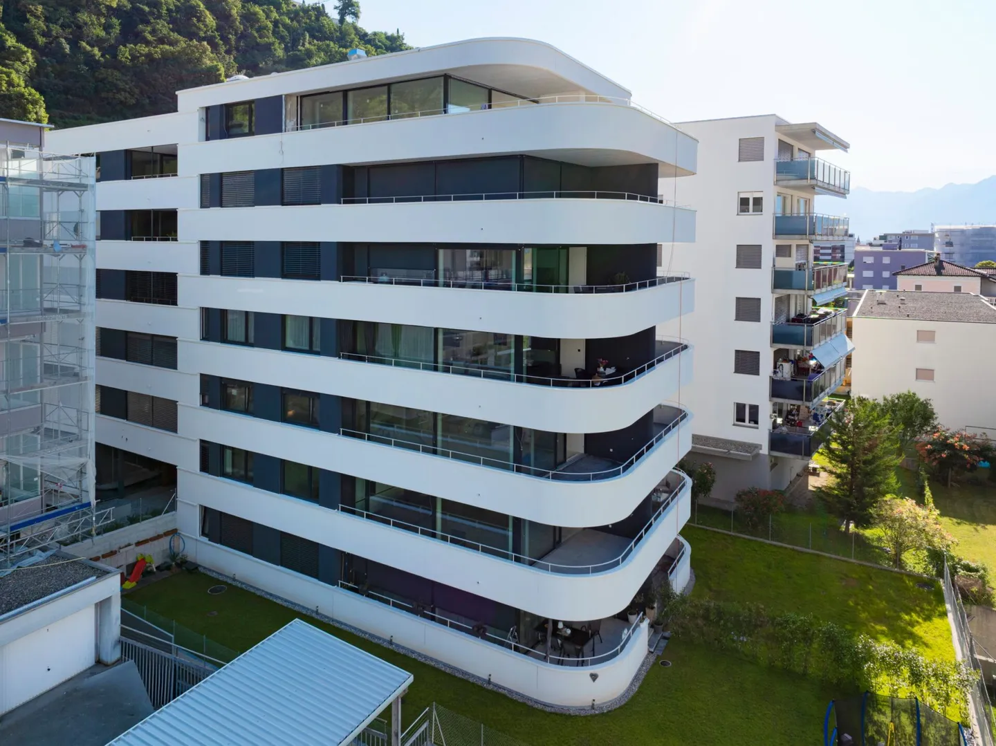 SOLDUNO - Nuovo, moderno appartamento di 3.5 stanze con terrazza - Foto 13 di 13