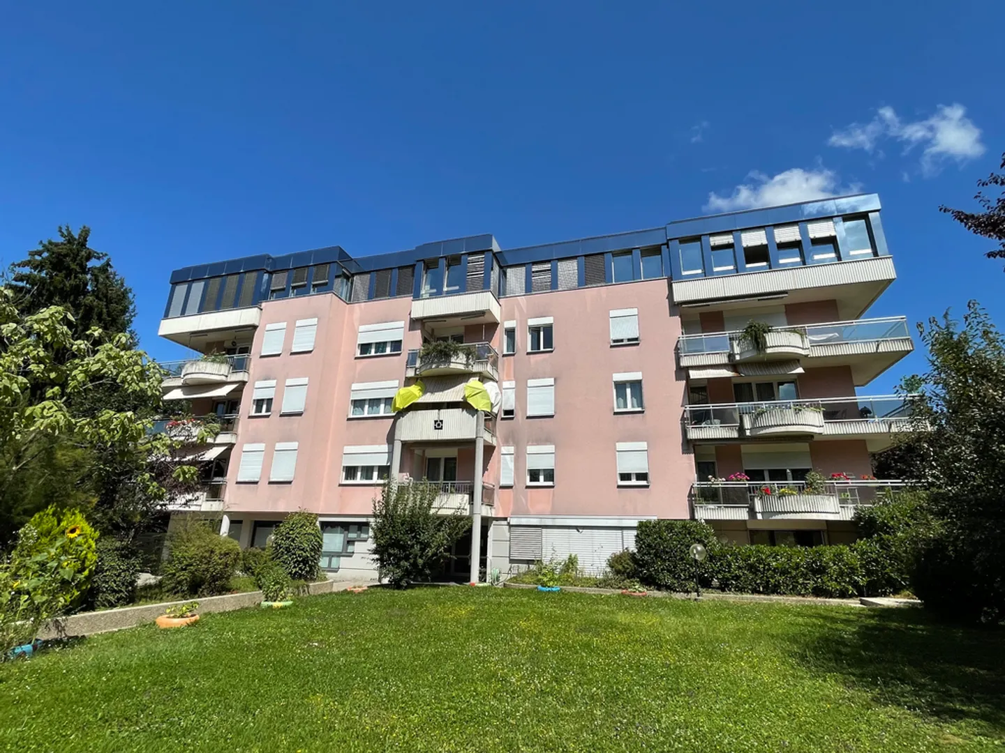 Charmante 2,5-Zimmer Wohnung - Foto 1 von 7