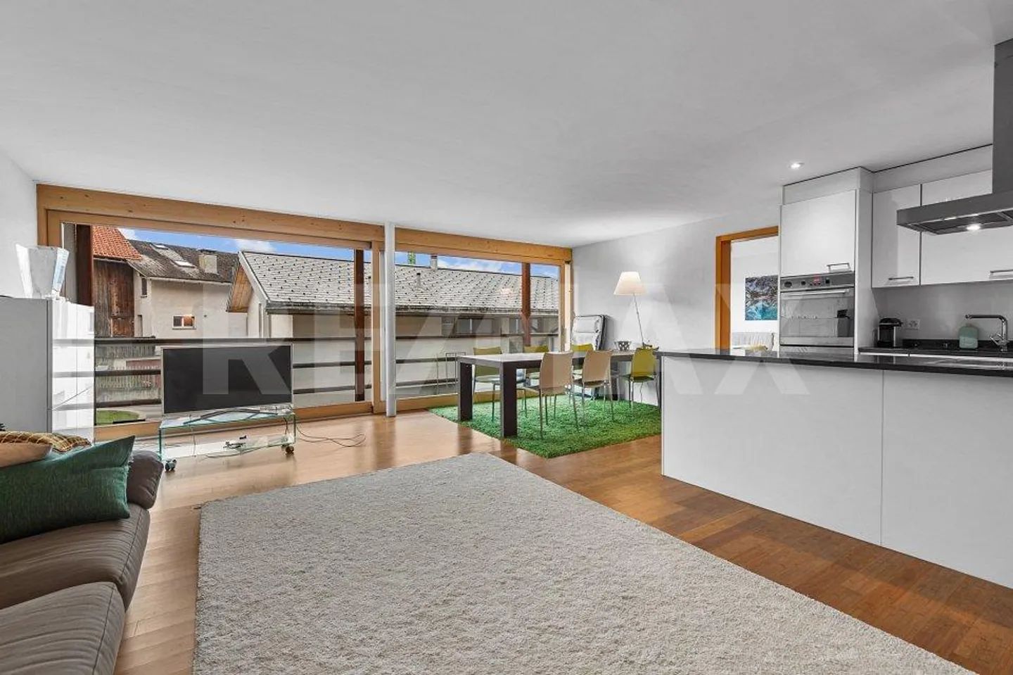 Stylish 3½ Holiday Apartment in Falera - Photo 1 of 13