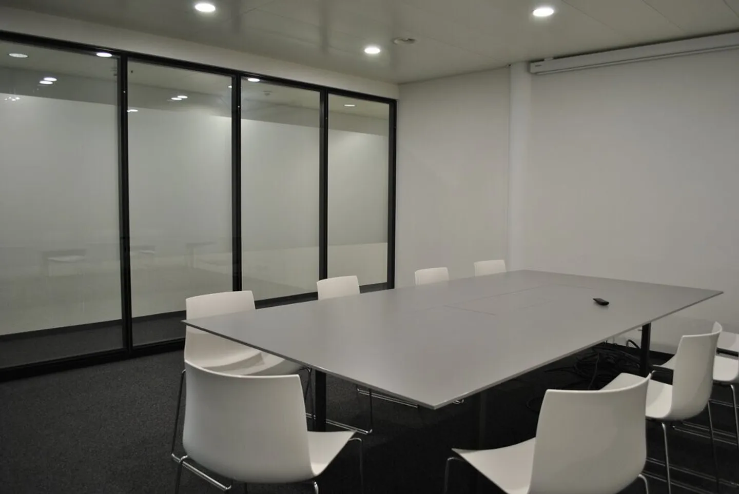 Superficie arredata di 27 m2 nel Y-Parc - Foto 4 di 4