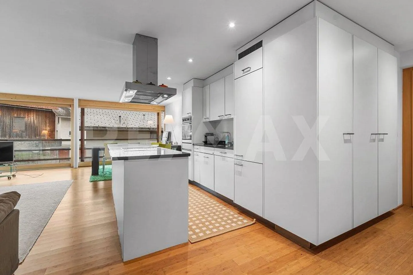 Stylish 3½ Holiday Apartment in Falera - Photo 2 of 13