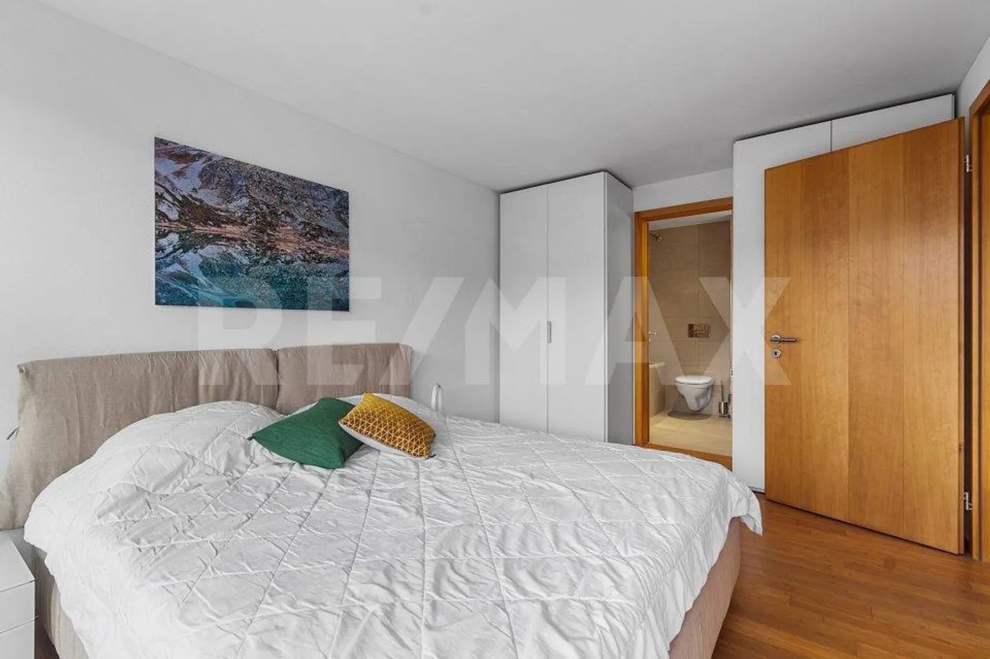 Stylish 3½ Holiday Apartment in Falera - Photo 8 of 13