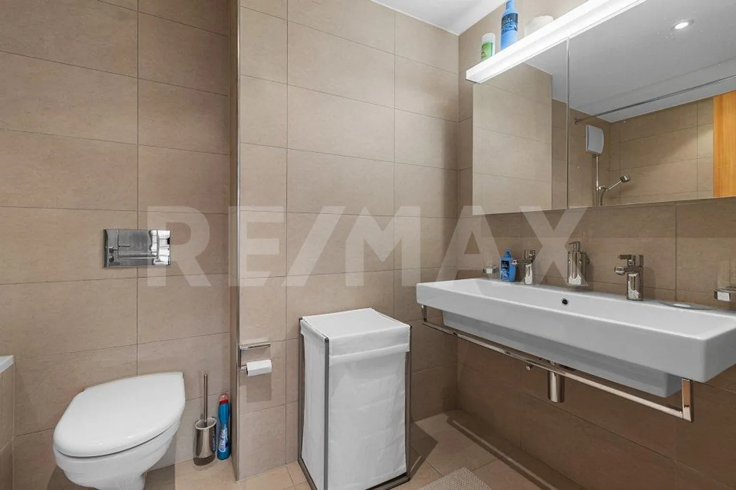 Stylish 3½ Holiday Apartment in Falera - Photo 9 of 13