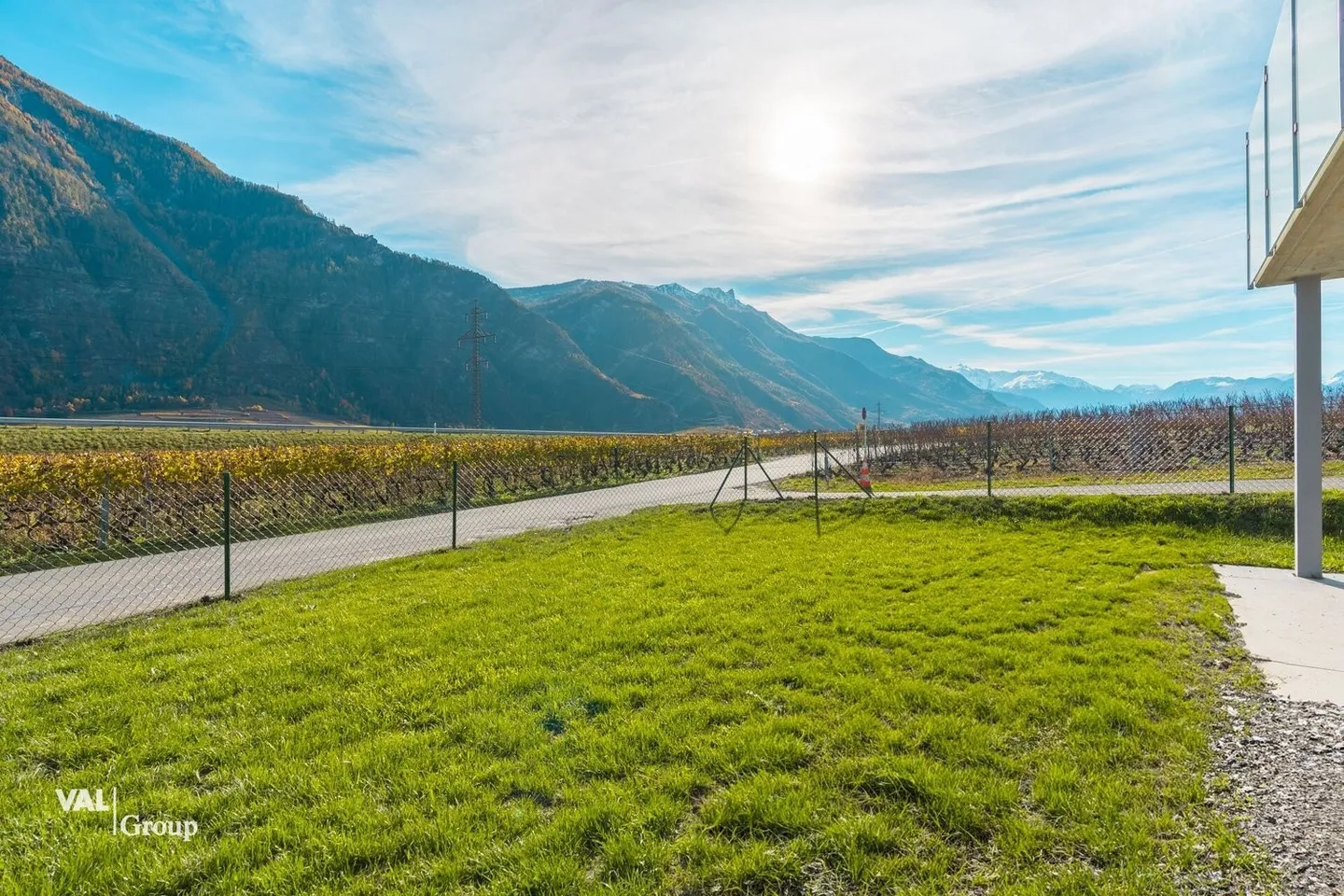 Élégant 3.5 pièces neuf, alliant confort et luminosité avec terrasse et jardin privatif - Foto 8 von 13