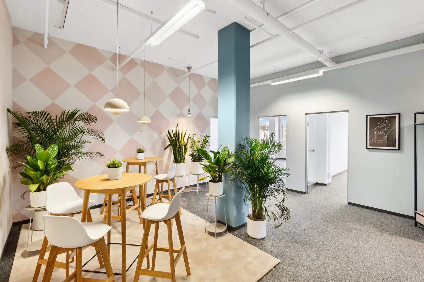 Attractive office and commercial spaces in the best location of Regensdorf - Photo 7 of 10