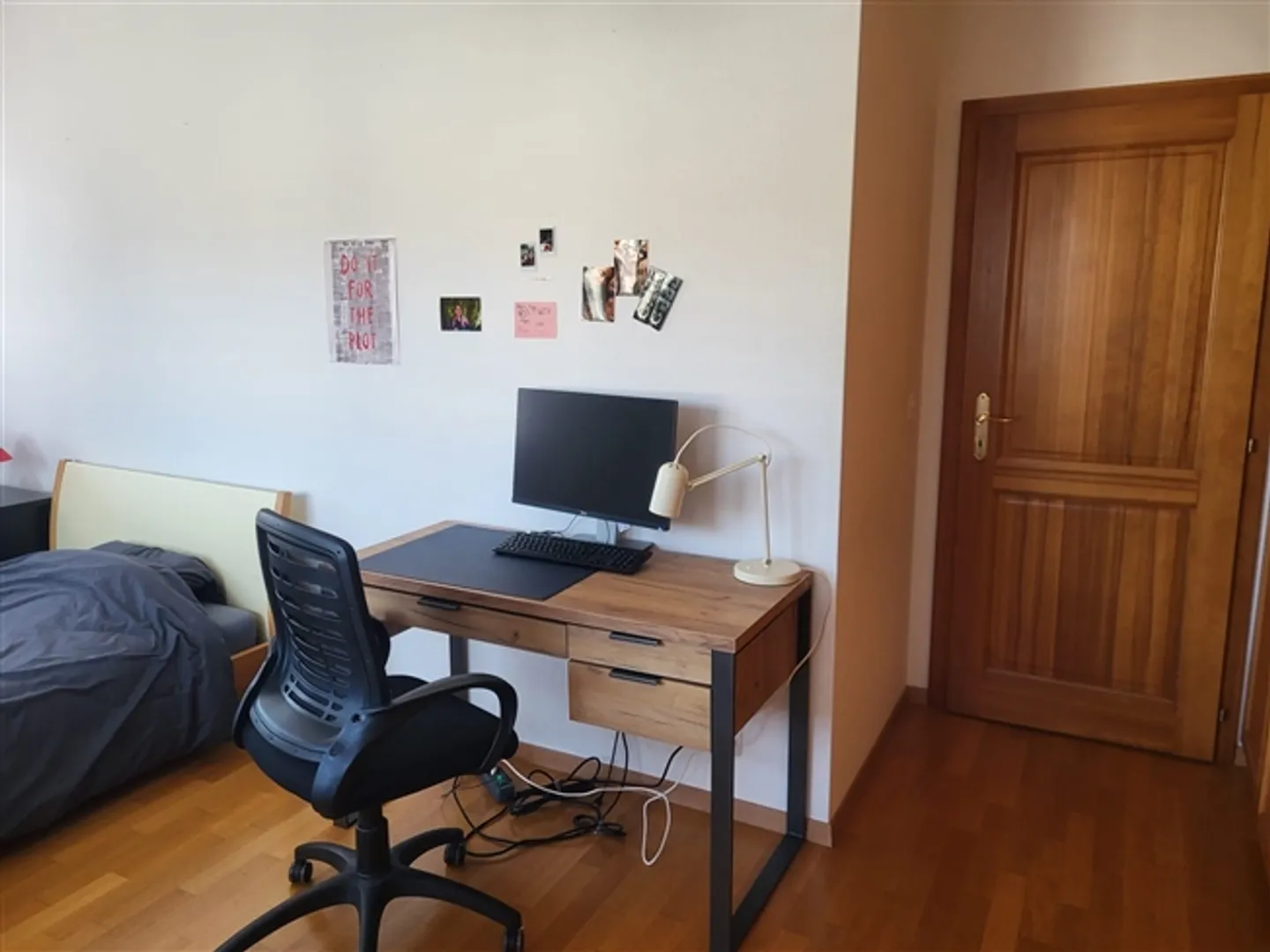 Chambre meublée n° 3, Lonay - Photo 2 sur 4