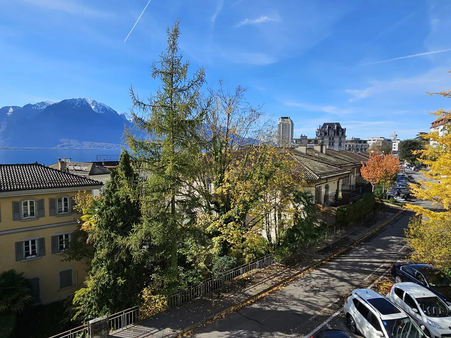 Bel appartement de 2,5 pièces près des magasins - Photo 3 sur 9