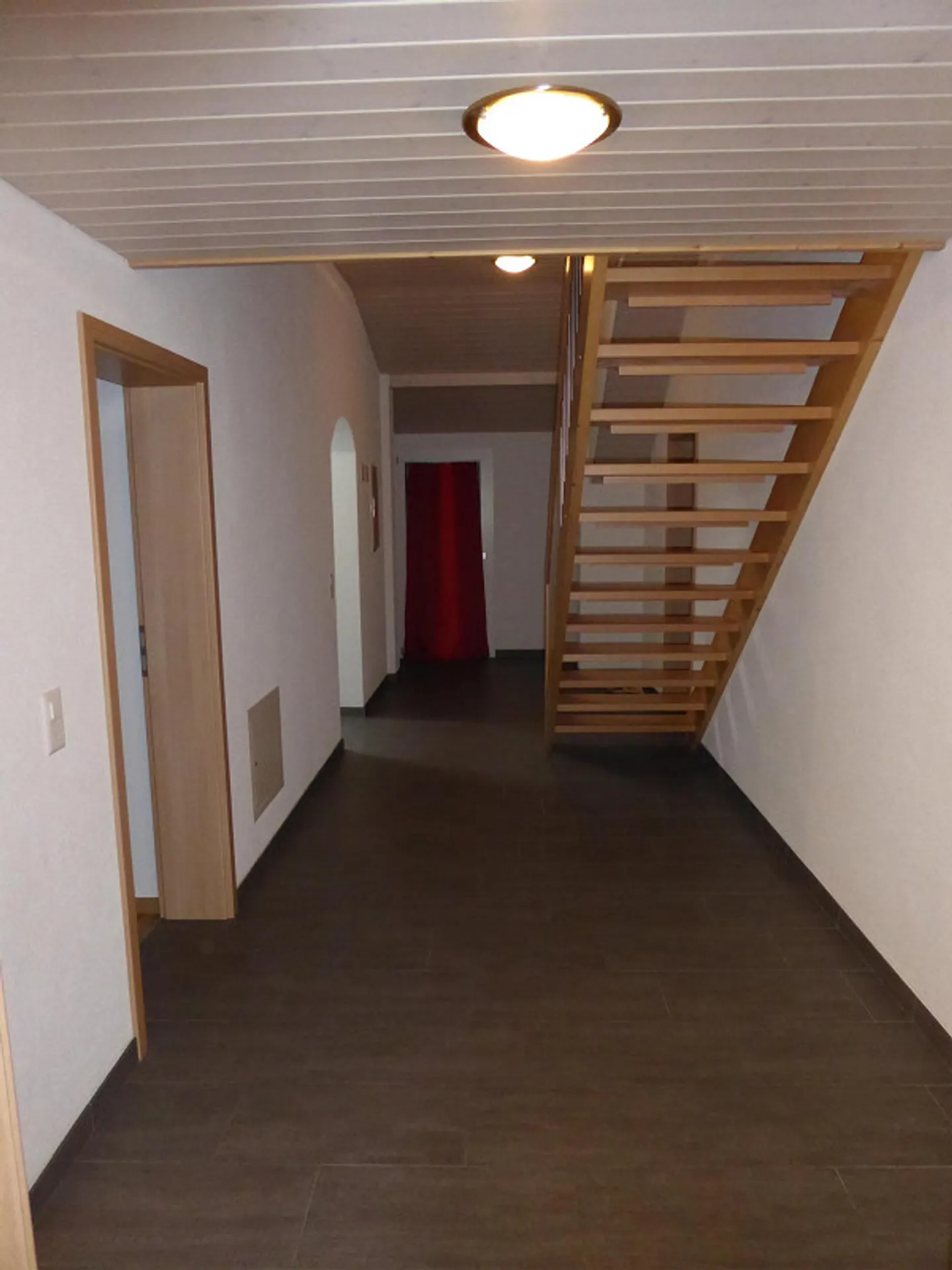 Appartement spacieux de 5 pièces à Altdorf – à partir du 1er oct. 2026 - Photo 2 sur 12