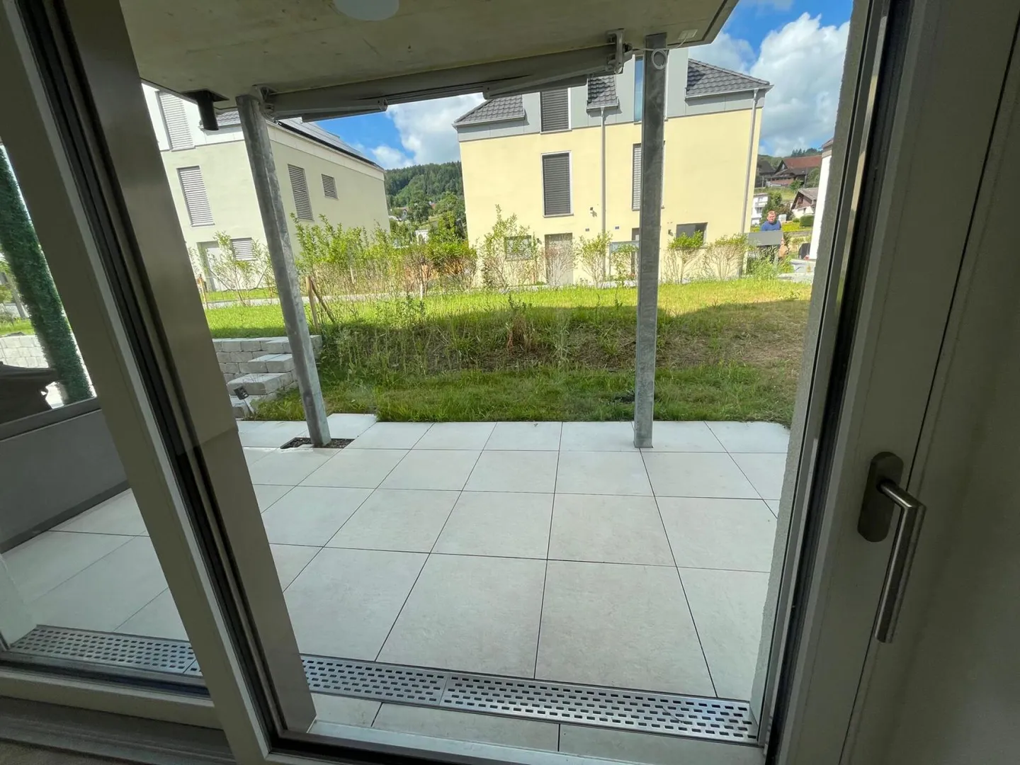Maison individuelle semi-détachée neuve (F1) avec 2 salles de bain, 2 places de parking, jardin et coin salon - Photo 34 sur 41