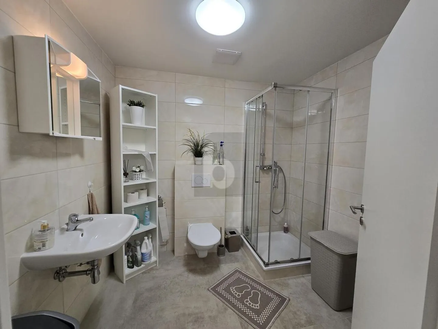 NEW BRIGHT AND MODULABLE SPACE - Photo 3 of 5