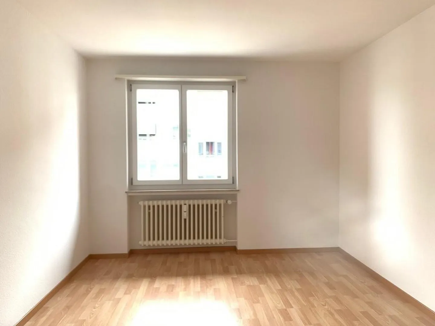 We are looking for you - Photo 7 of 12