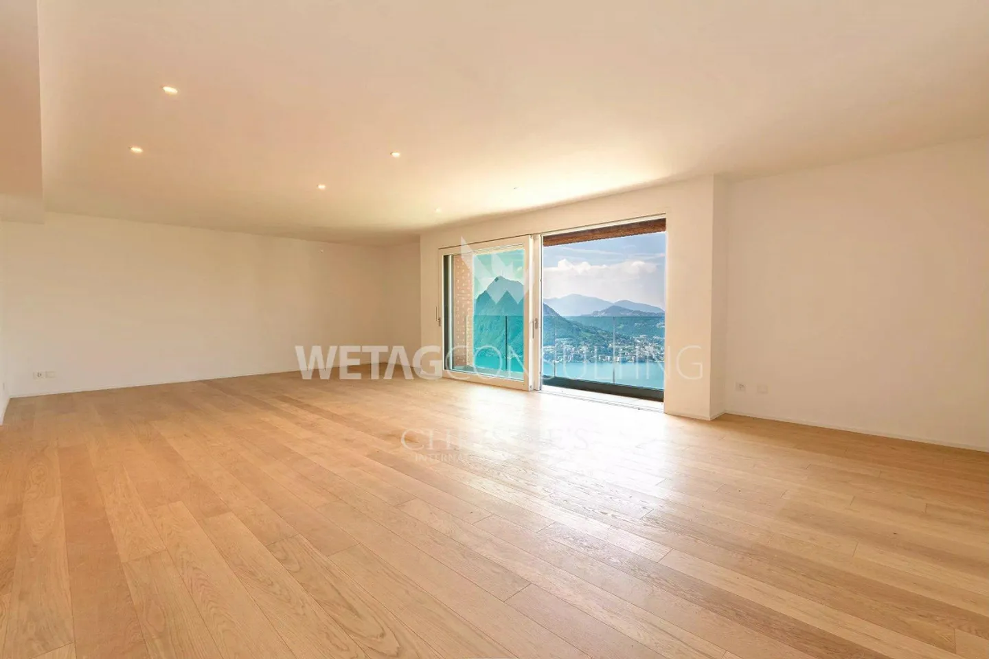 Villa a schiera moderna con giardino privato e vista panoramica sul lago di Lugano a Lugano-Aldesago in vendita - Foto 5 di 10