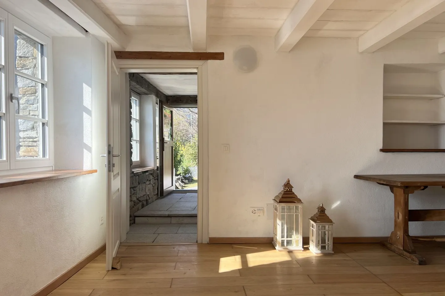 Casa in Pietra Ristrutturata con Grande Giardino e Terreno Edificabile Separato - Foto 33 di 43