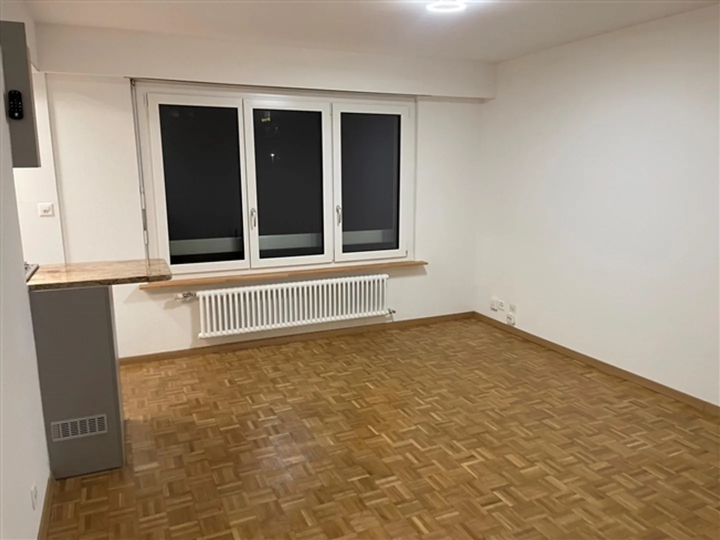 Occasione da cogliere moderno e luminoso studio a Clarens - Foto 2 di 5