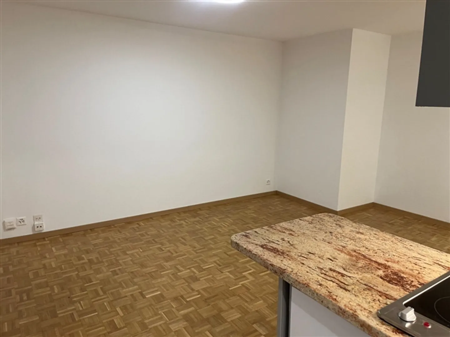 Occasione da cogliere moderno e luminoso studio a Clarens - Foto 3 di 5