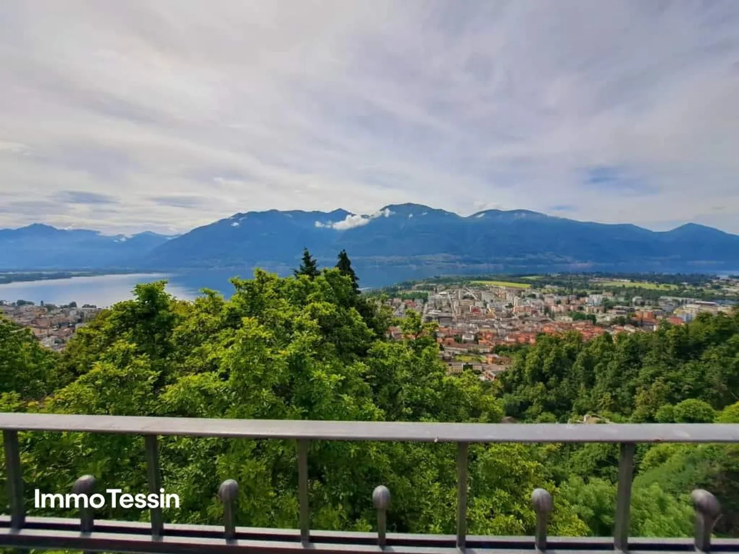 UNIQUE: The Castle of Orselina, unique property for sale... - Photo 4 of 13