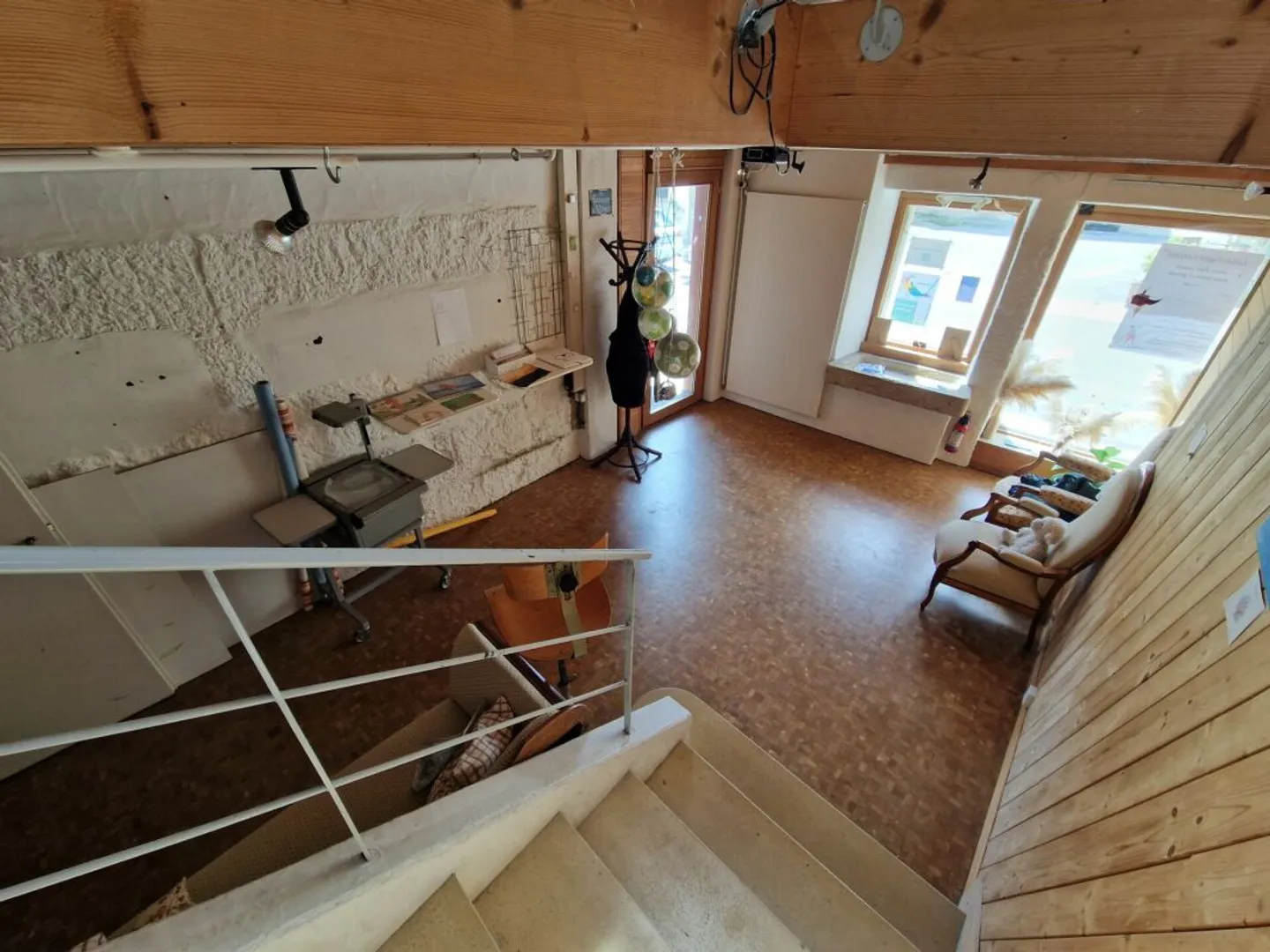 Workshop for rent - Photo 3 of 7