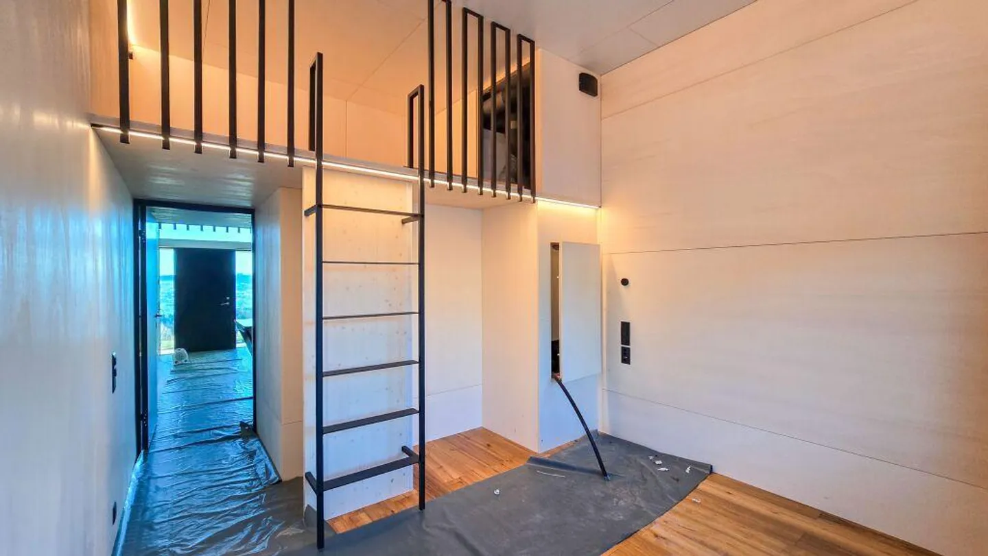 2.5 Room Tiny House with Unobstructed Views - Photo 5 of 8