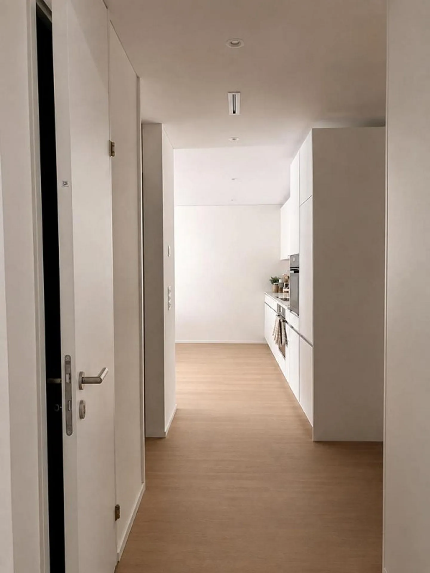 Votre nouvel appartement de rêve au centre de Zurich-Seebach - Photo 3 sur 10