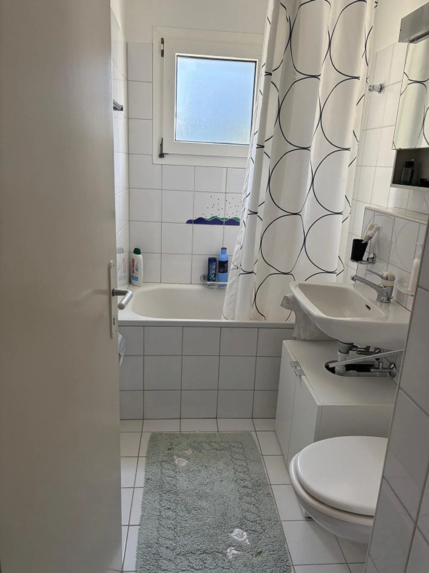 Furnished 2.5-room apartment for rent immediately - Photo 9 of 13