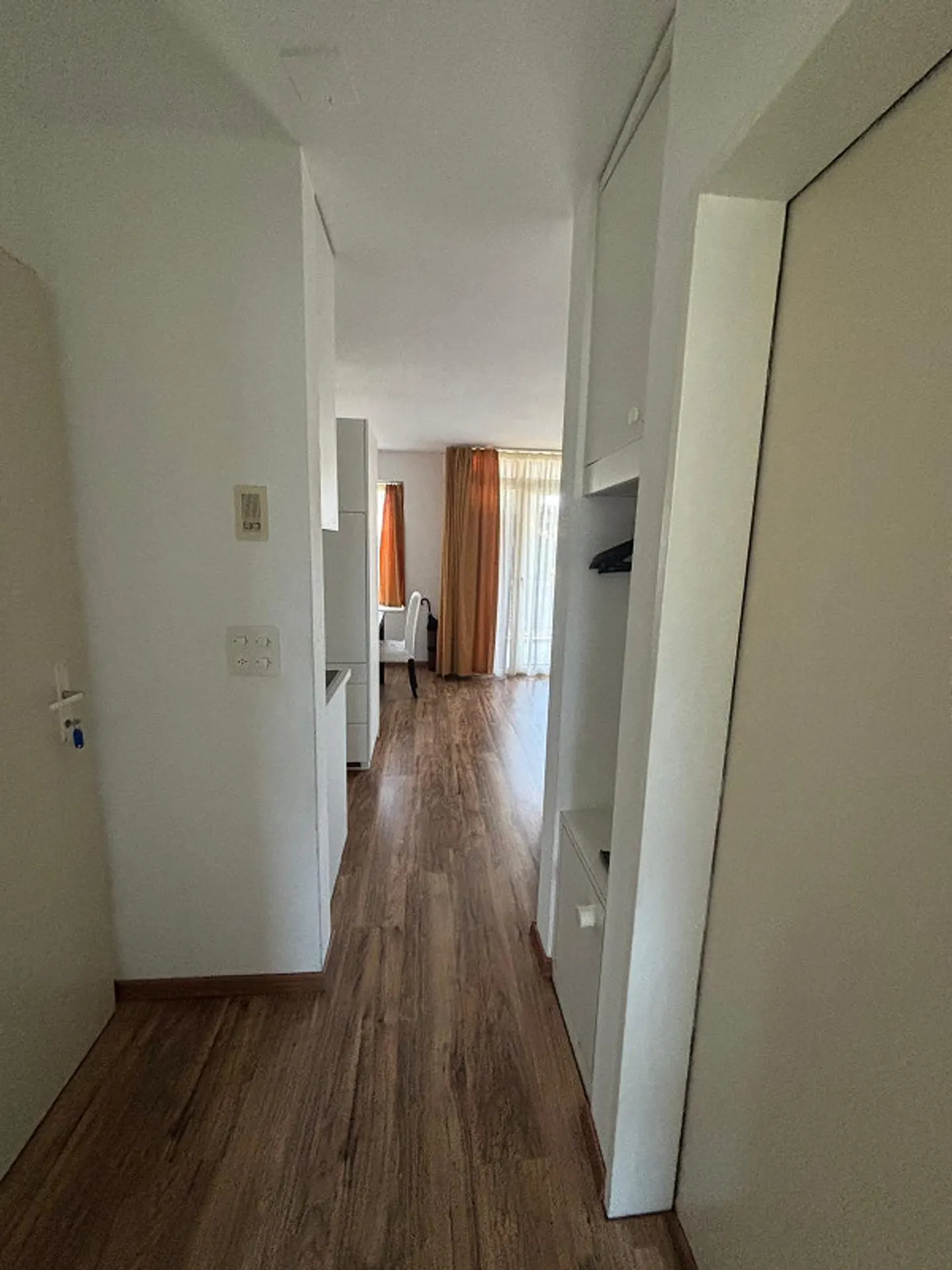 Furnished 2.5-room apartment for rent immediately - Photo 10 of 13
