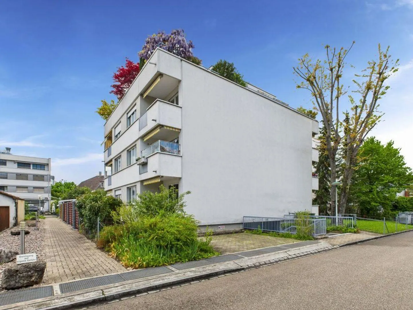Copy: Cozy apartment with garden and balcony - Photo 1 of 13