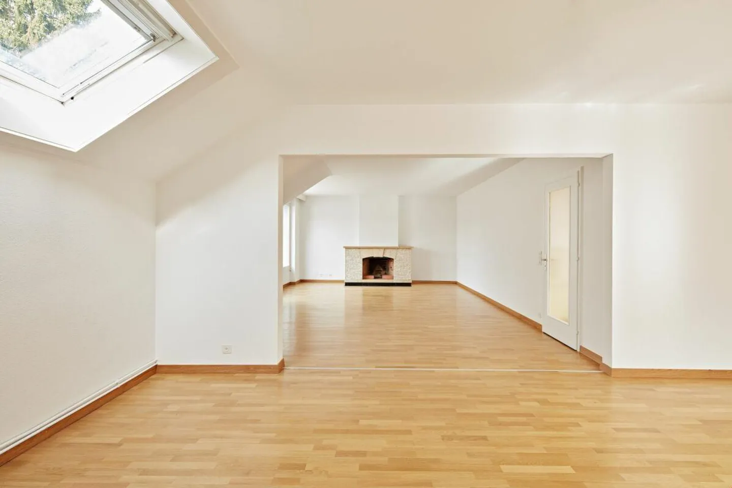 Appartement en attique 5 1/2 avec belle vue et cheminée - Photo 8 sur 8