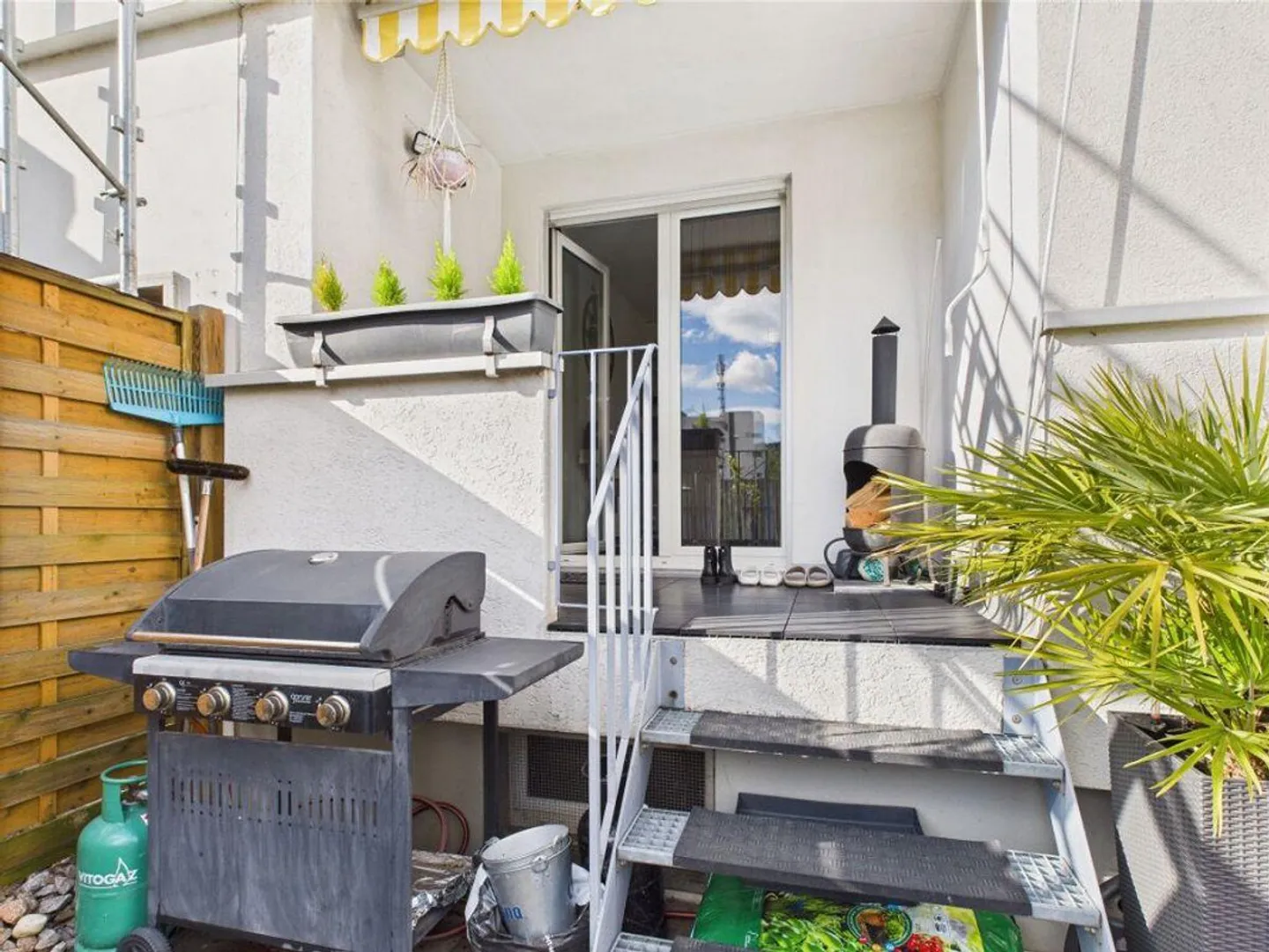 Copy: Cozy apartment with garden and balcony - Photo 12 of 13