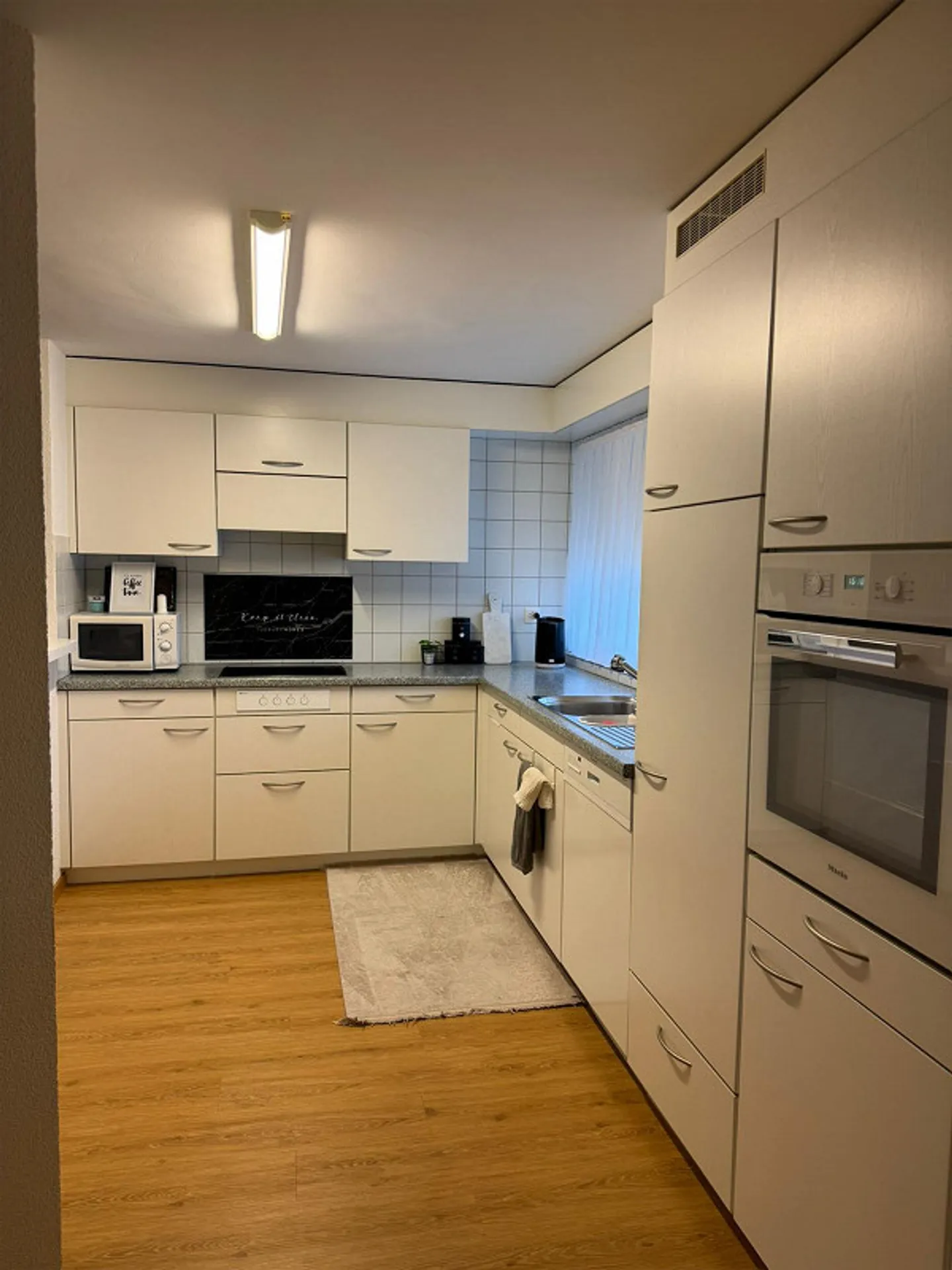Appartement spacieux et lumineux de 4½ pièces dans un emplacement central - Photo 1 sur 9