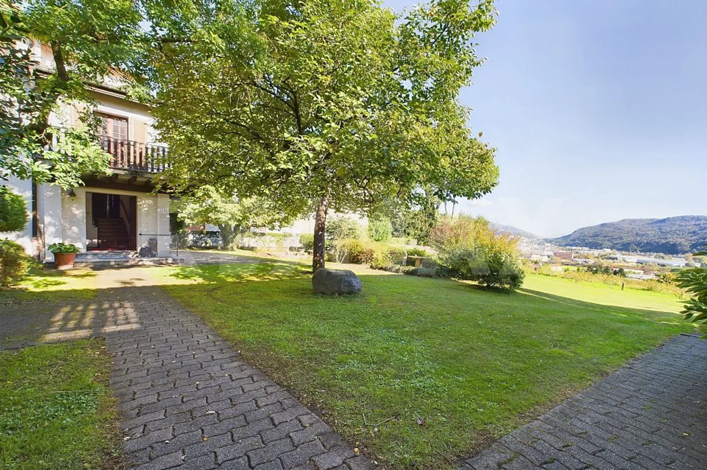 Historisches Haus mit Entwicklungspotenzial - Foto 6 von 13