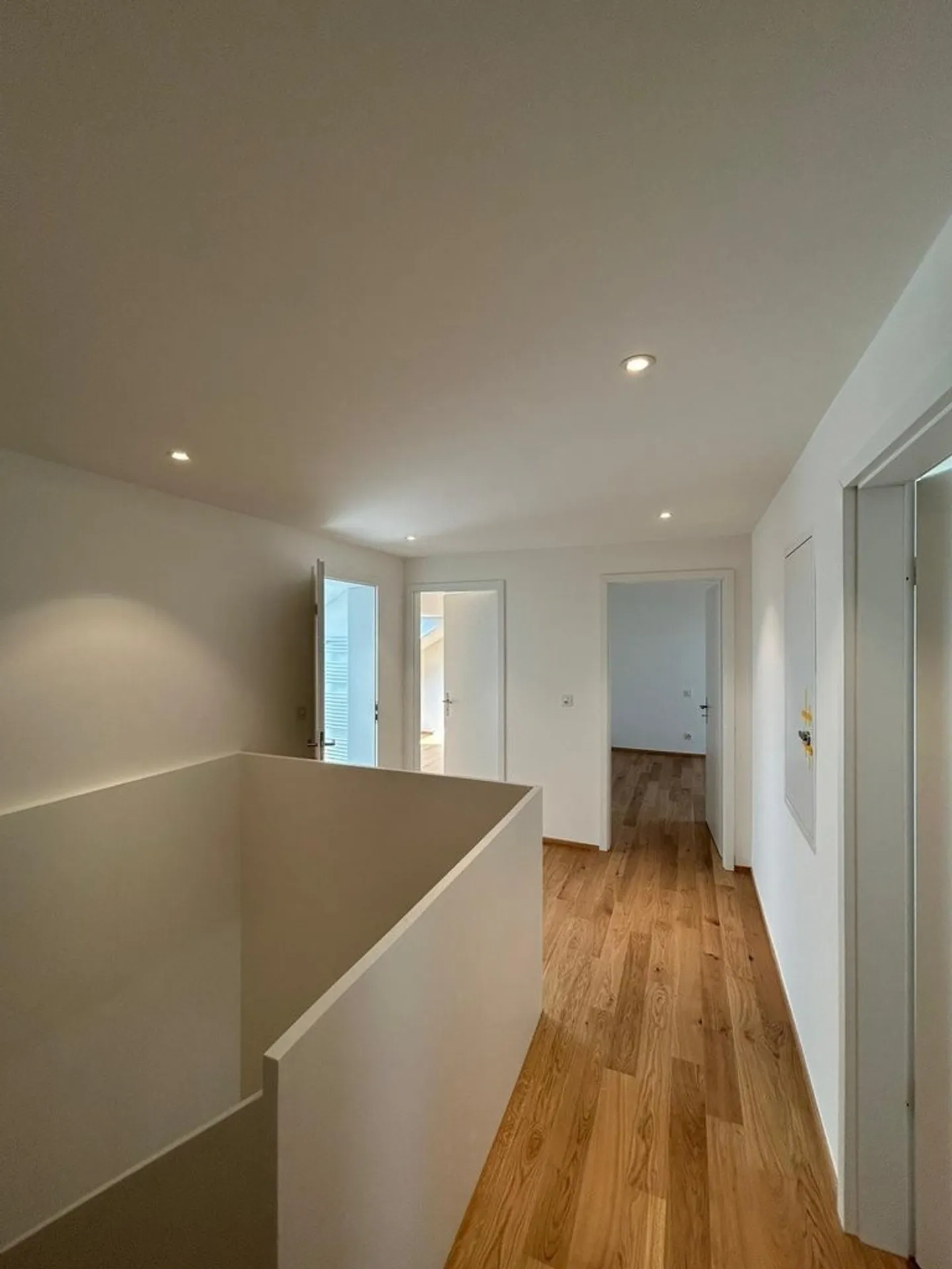 Appartamento duplex 4.5 recentemente ristrutturato con terrazza - Foto 2 di 7