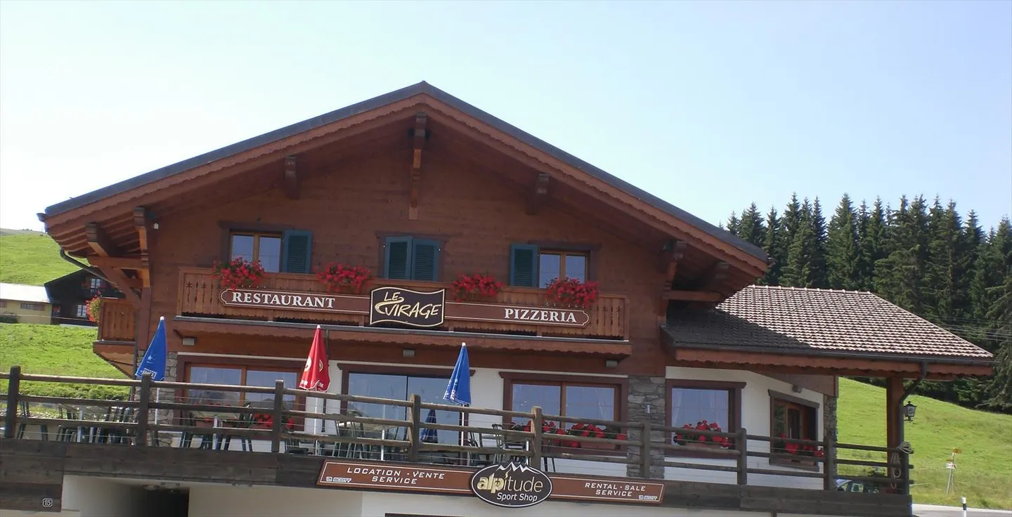 Restaurant "Le Virage" à Champoussin dans les Portes-du-Soleil - Photo 1 sur 9