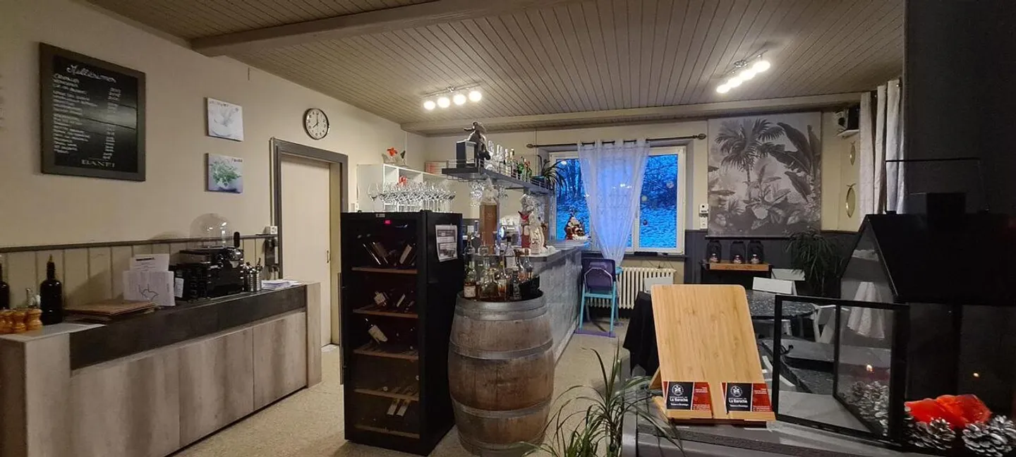 IDÉALEMENT SITUÉ, AVEC UNE CLIENTÈLE D'HABITUÉS - Photo 3 sur 5