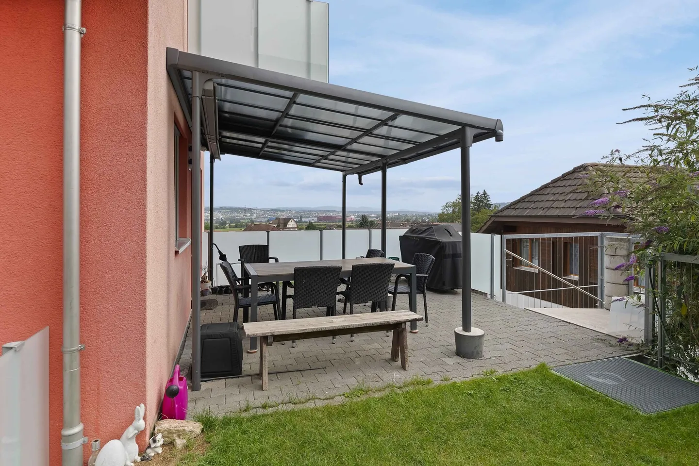 Unique Opportunity: Terraced Single-Family House with Beautiful View - Photo 12 of 13