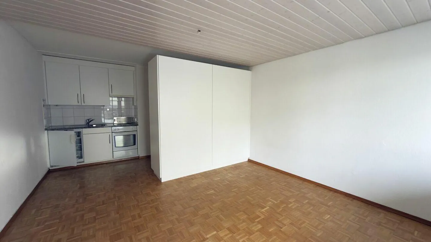 Appartement simple et confortable avec balcon - Photo 3 sur 6