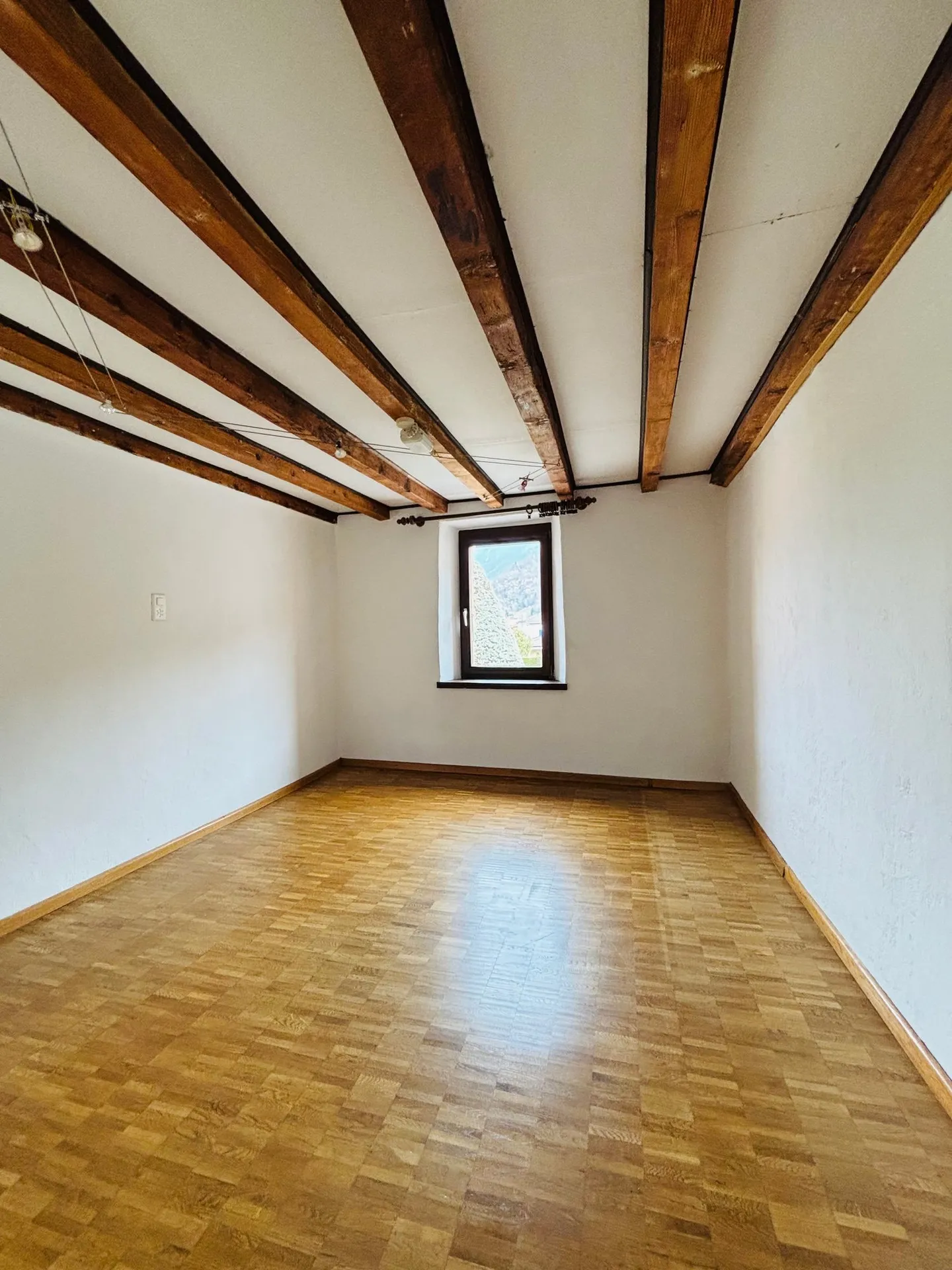 Casa unifamiliare accogliente nel cuore di Giubiasco (TI) - Foto 10 di 17