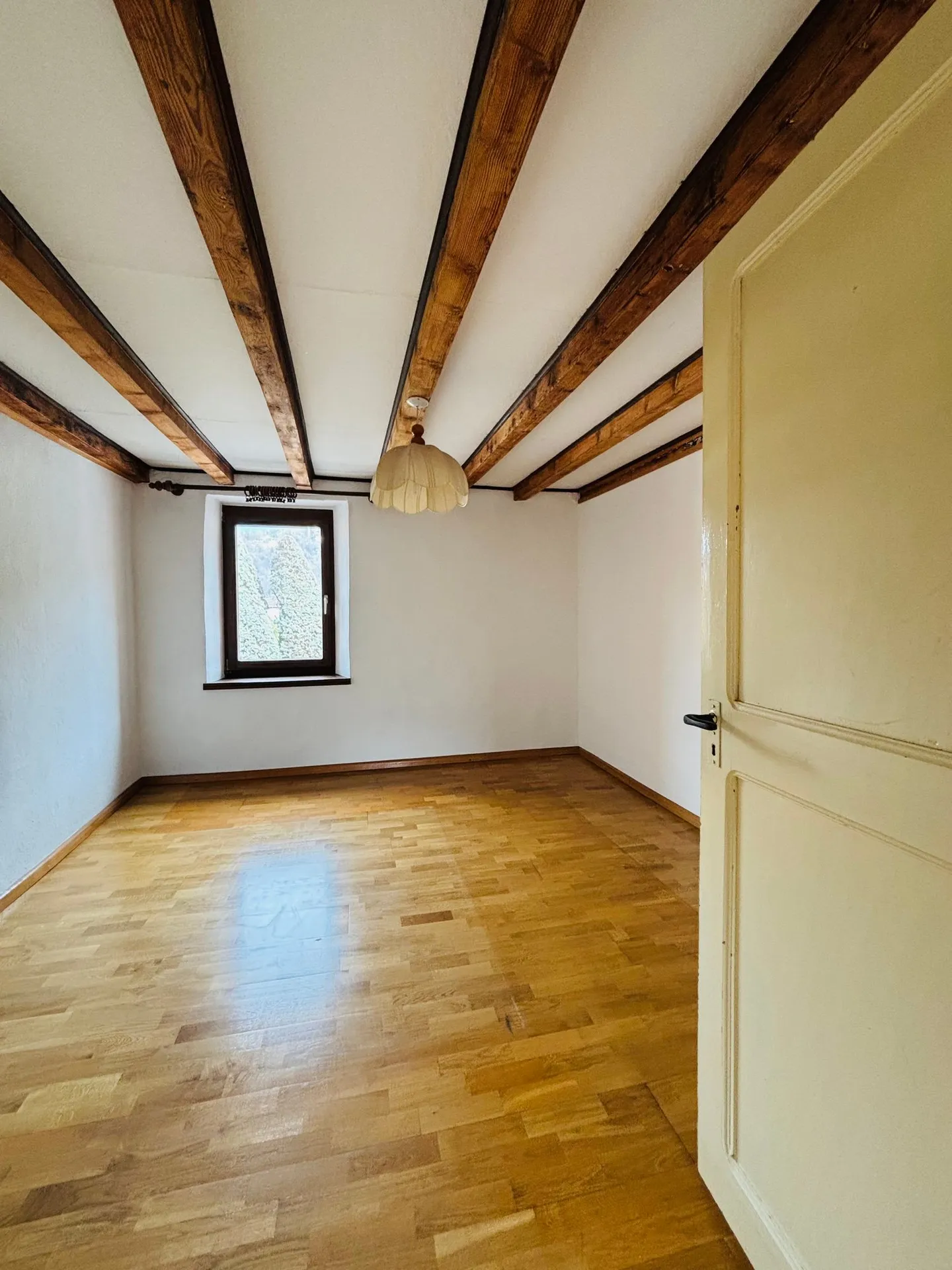 Casa unifamiliare accogliente nel cuore di Giubiasco (TI) - Foto 11 di 17