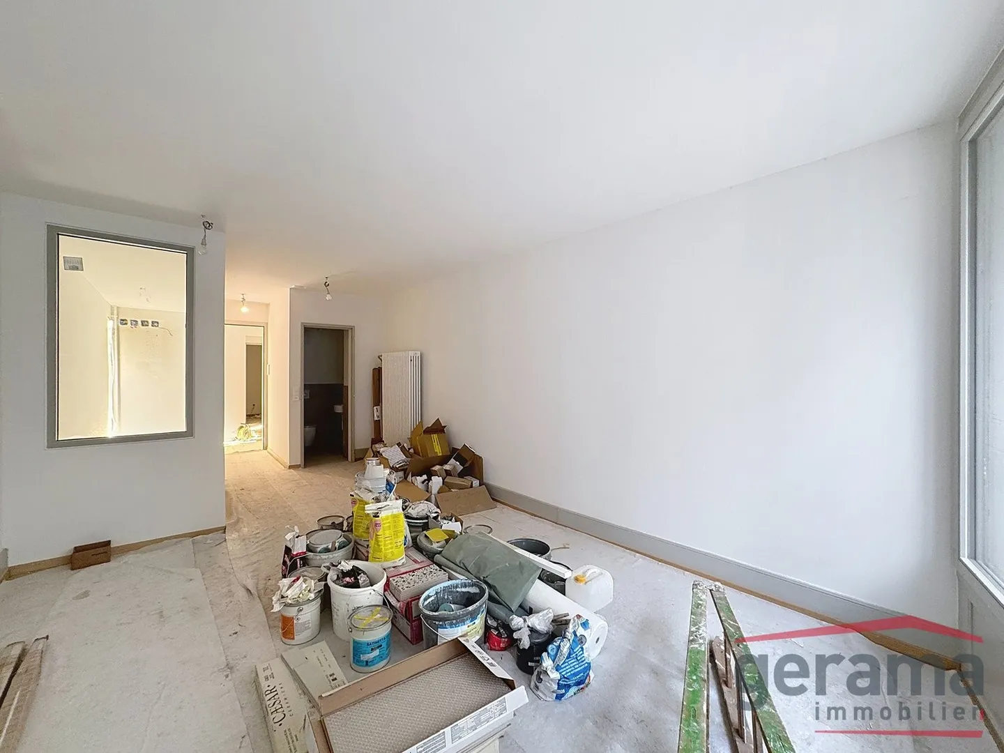 Charmant bureau de 28 m2 au 1er étage - Photo 2 sur 3